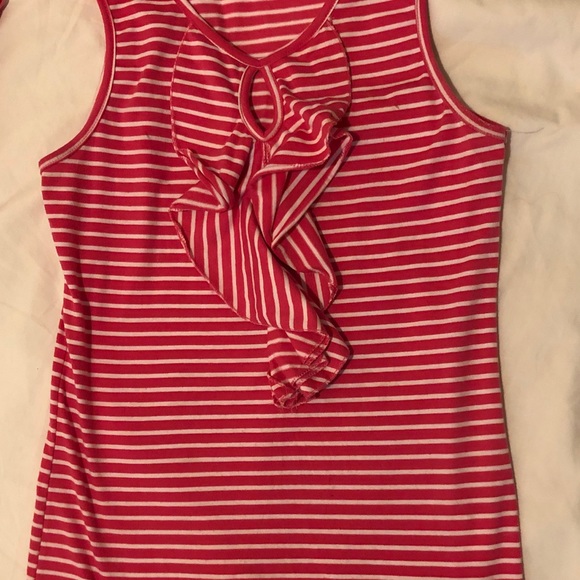 Woman - Picture 4 of 6